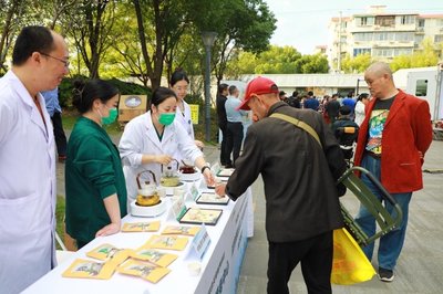 加強養(yǎng)老服務(wù)供需對接淞南鎮(zhèn)"淞頤家"綜合關(guān)愛服務(wù)品牌正式發(fā)布