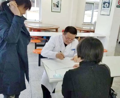 【資訊】金清鎮(zhèn)開展健康指導(dǎo)員免費(fèi)體檢活動